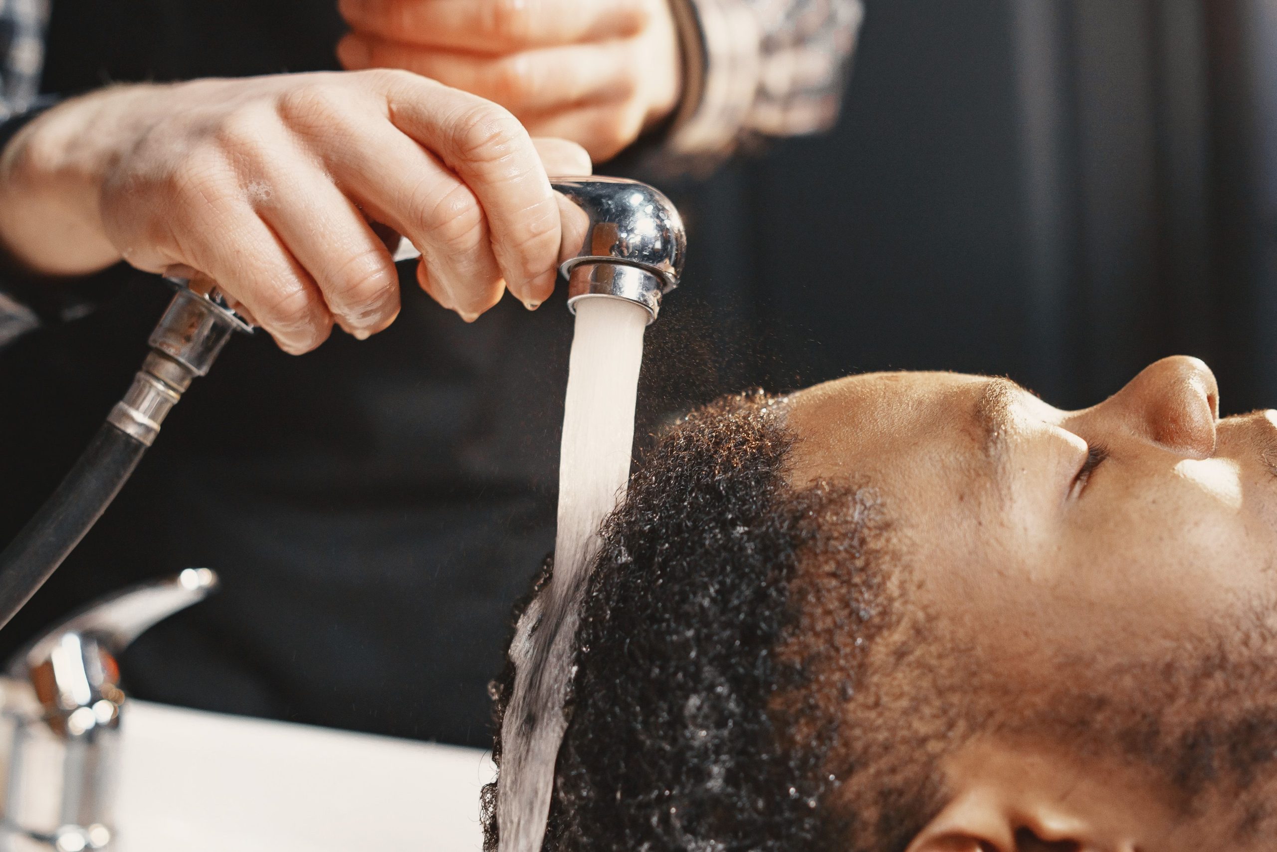 Après-shampoing sans rinçage ou classique