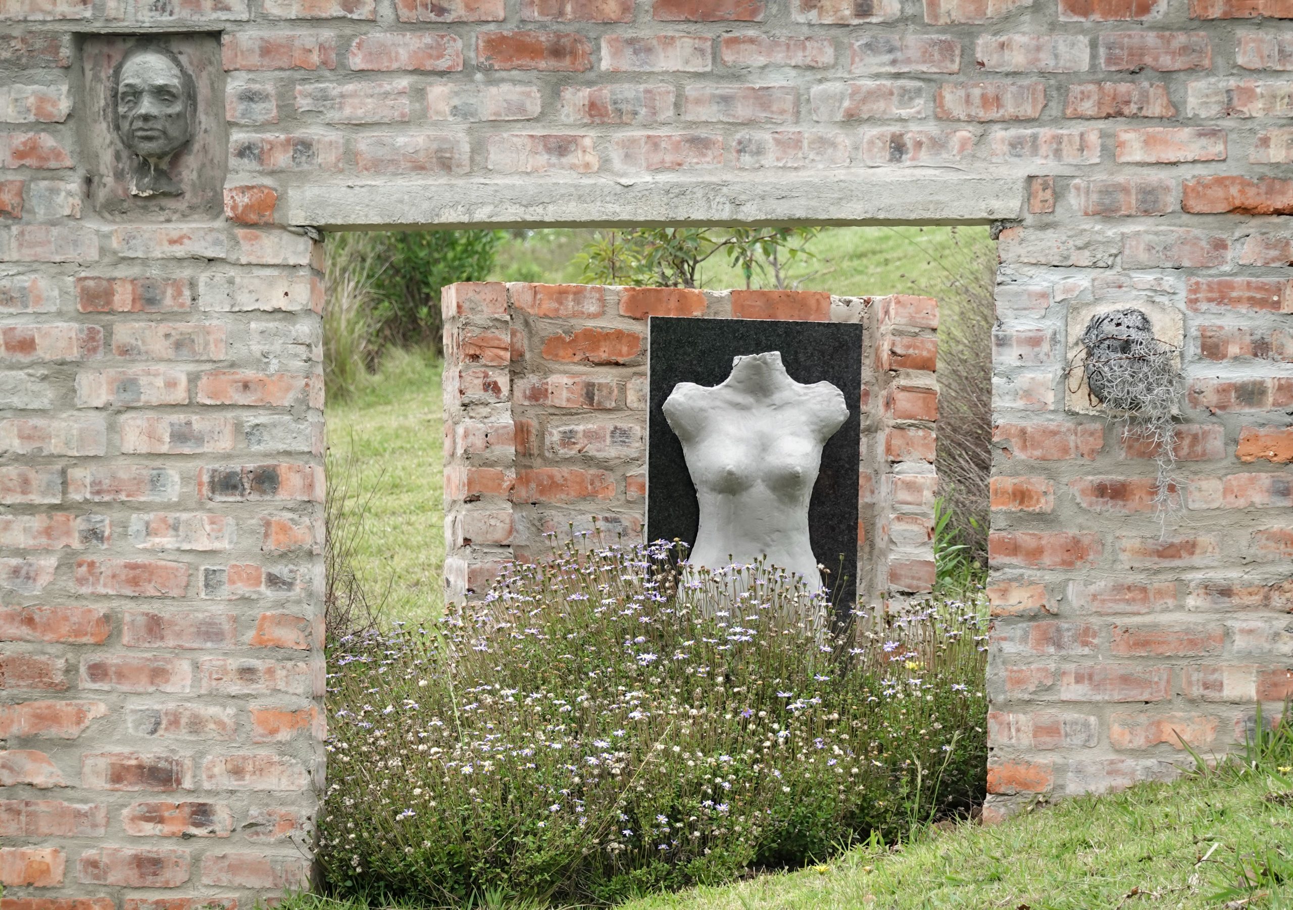 Art mural ou sculpture