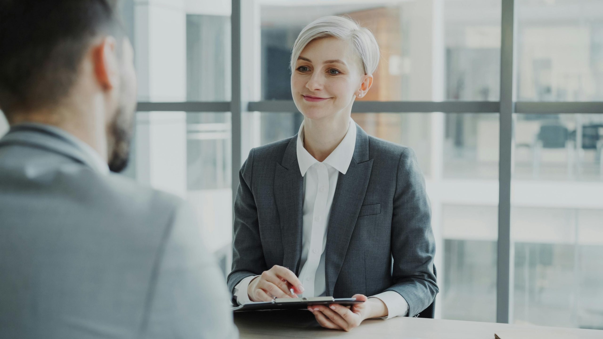 Cabinet de recrutement ou candidature directe