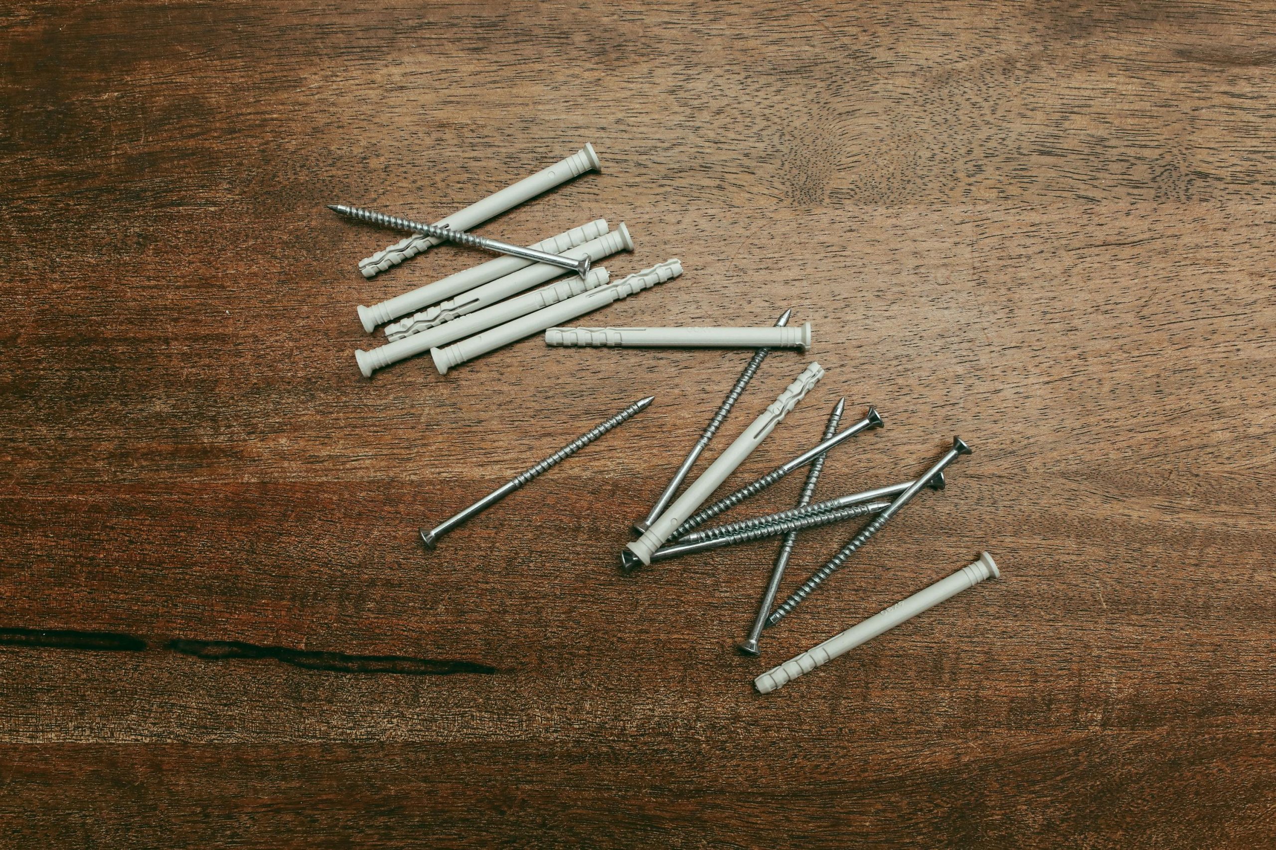 Chevilles nylon et métalliques