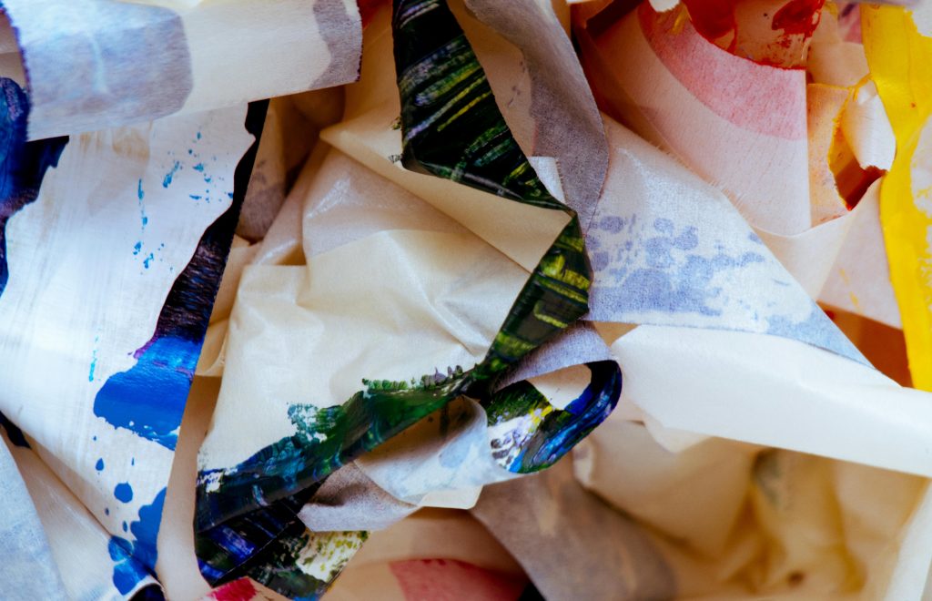 Collage artistique ou peinture