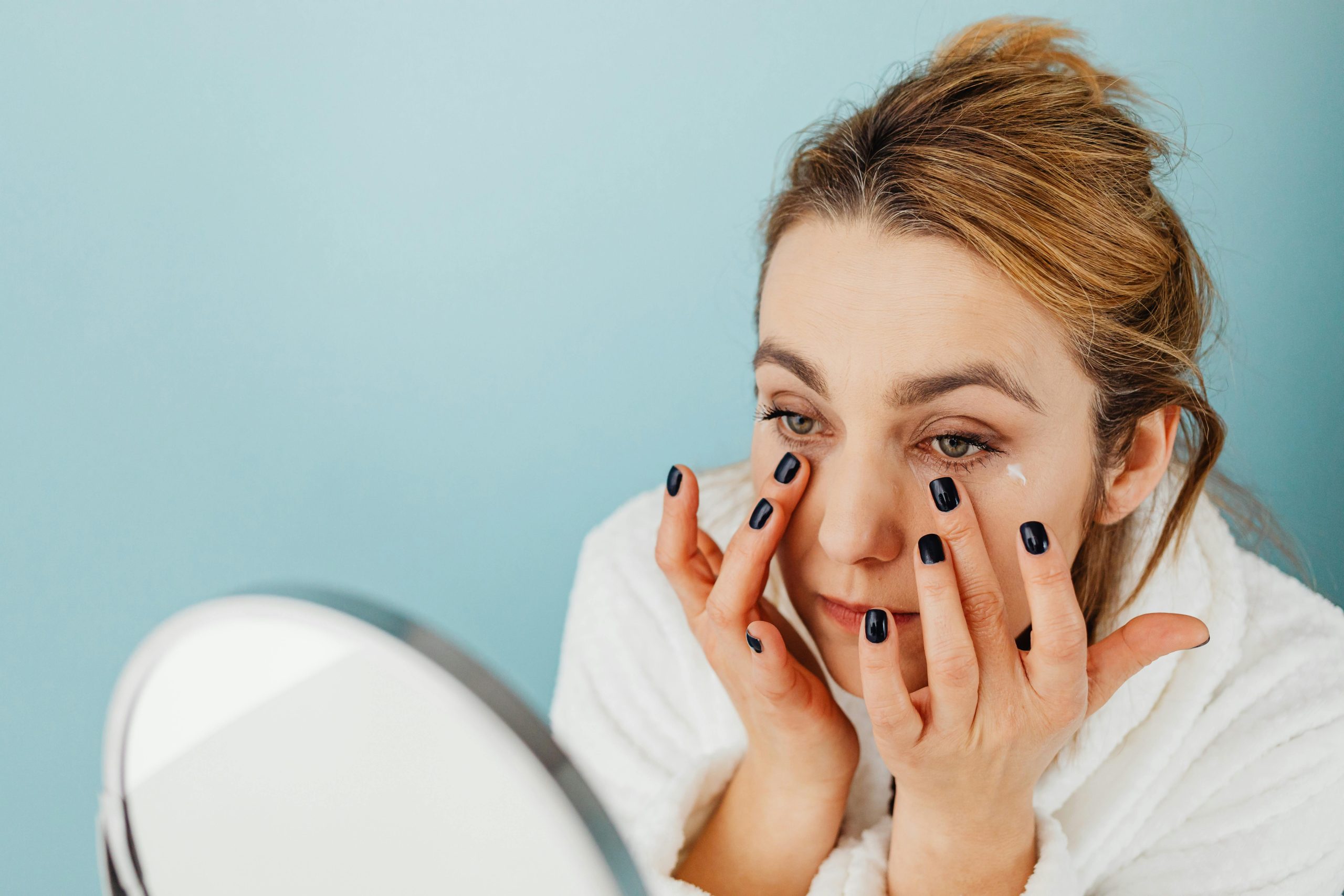 Crème contour des yeux contre sérum contour des yeux