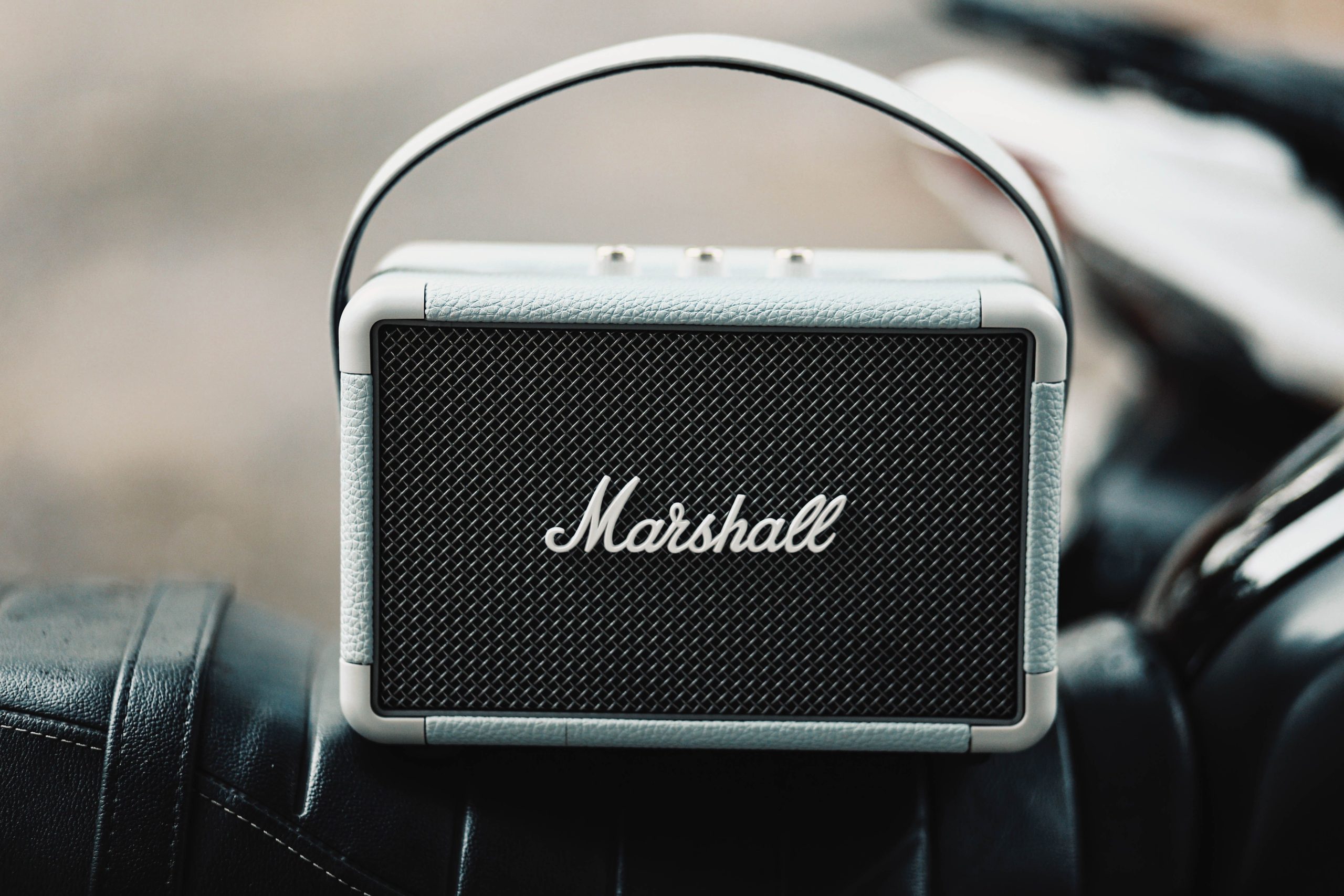 Enceinte bluetooth nomade ou enceinte hi-fi fixe