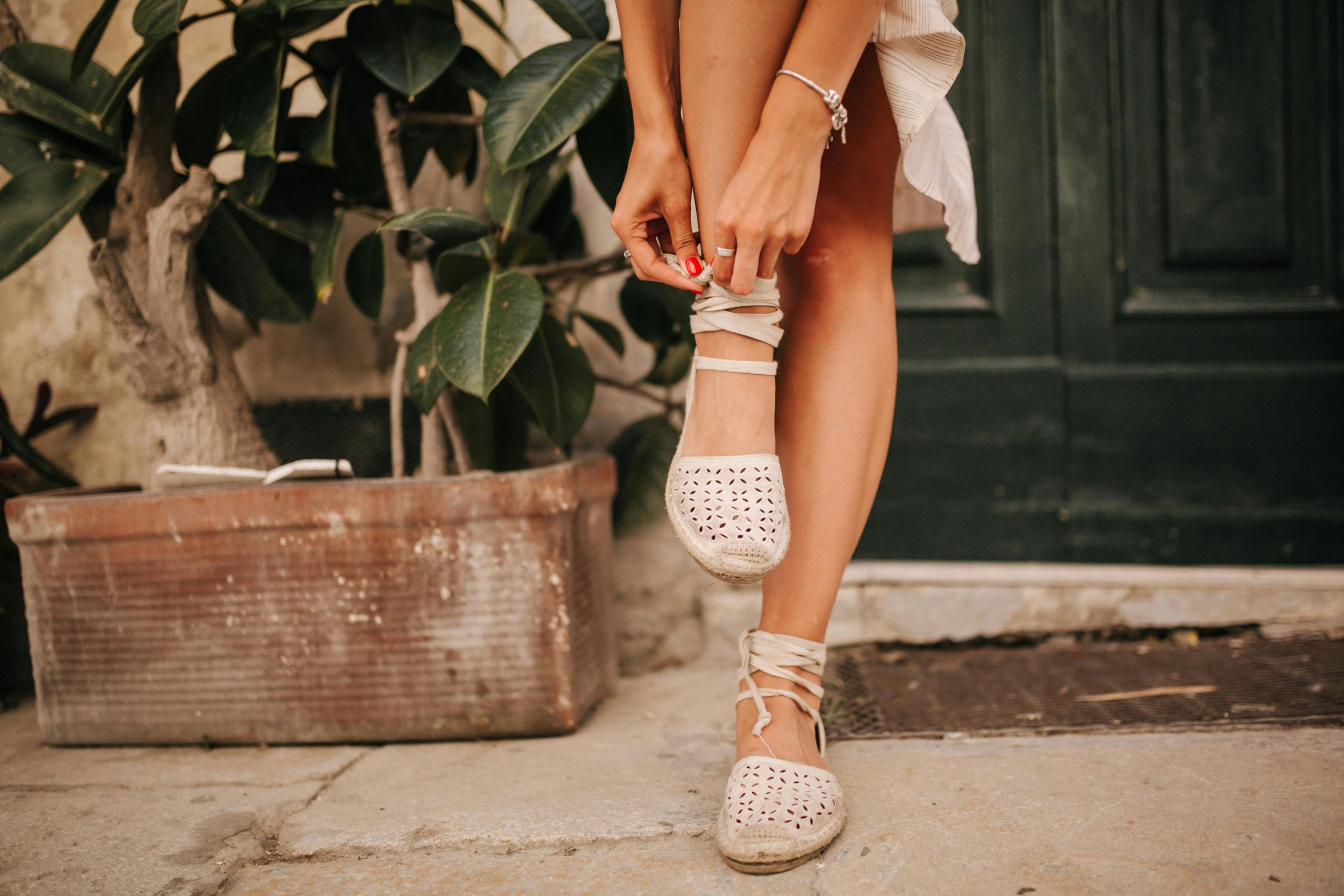 Espadrille ou sabot pour l’été
