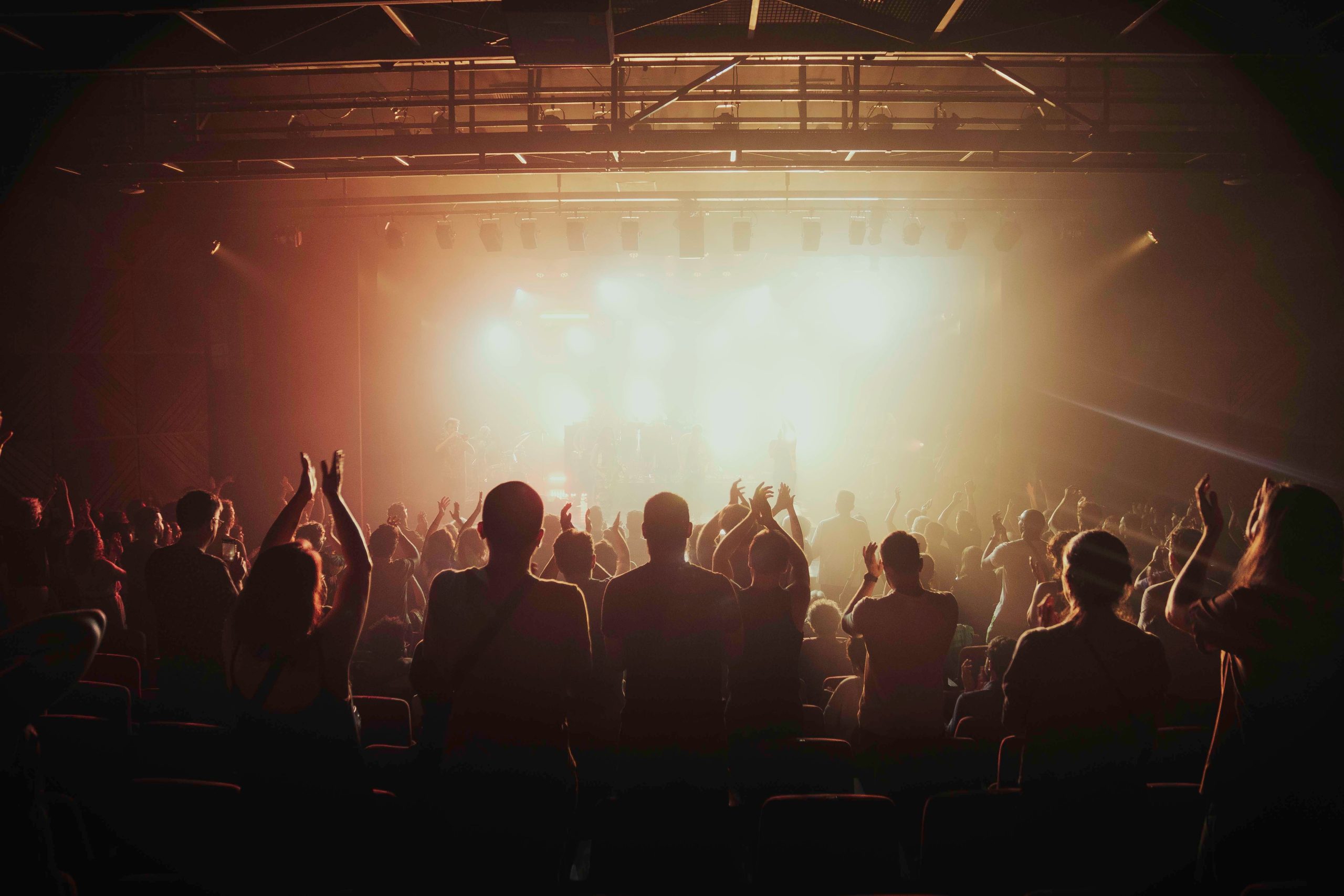 Festival culturel contre spectacle vivant