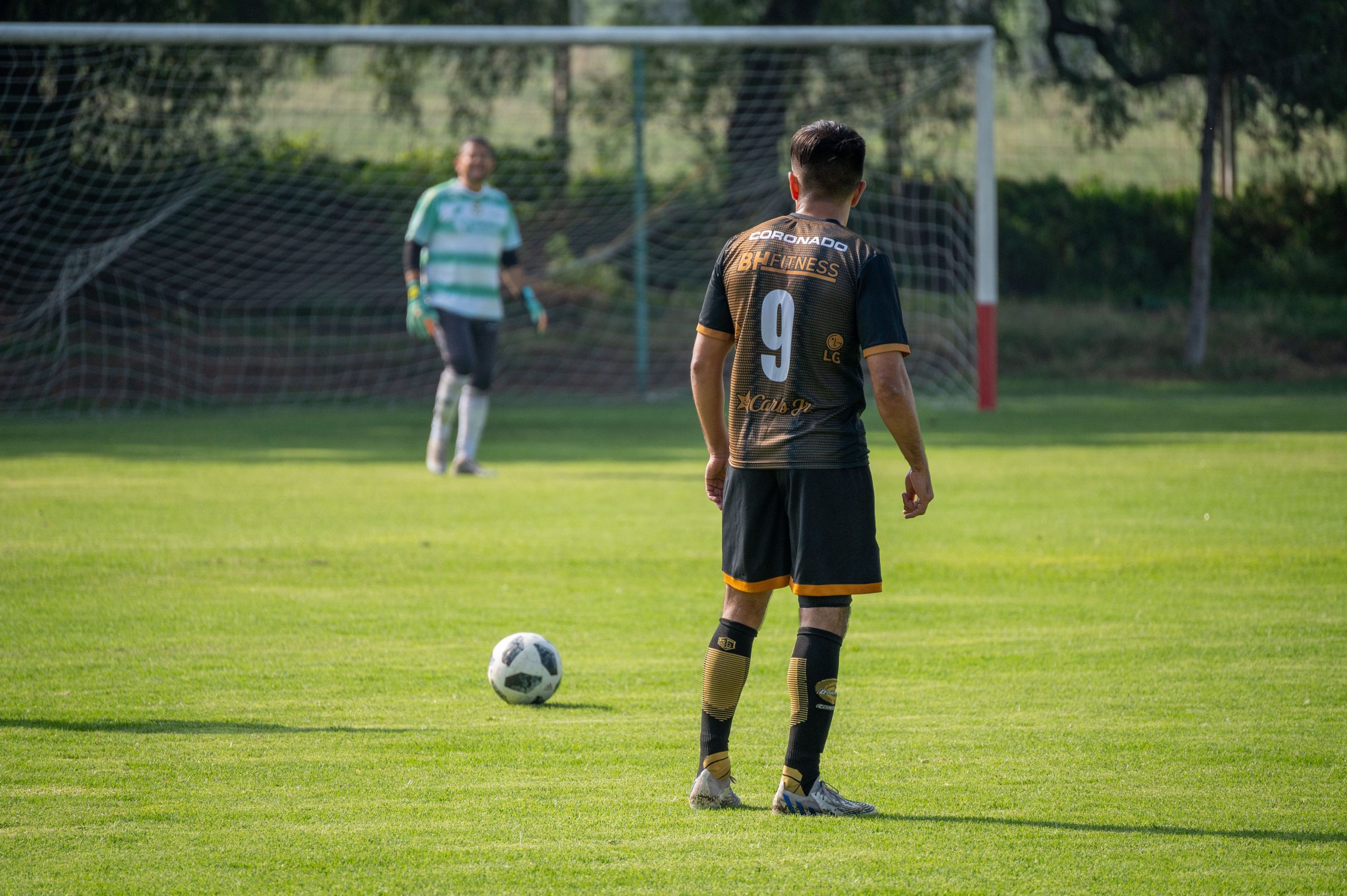 Football à 5 contre football à 11