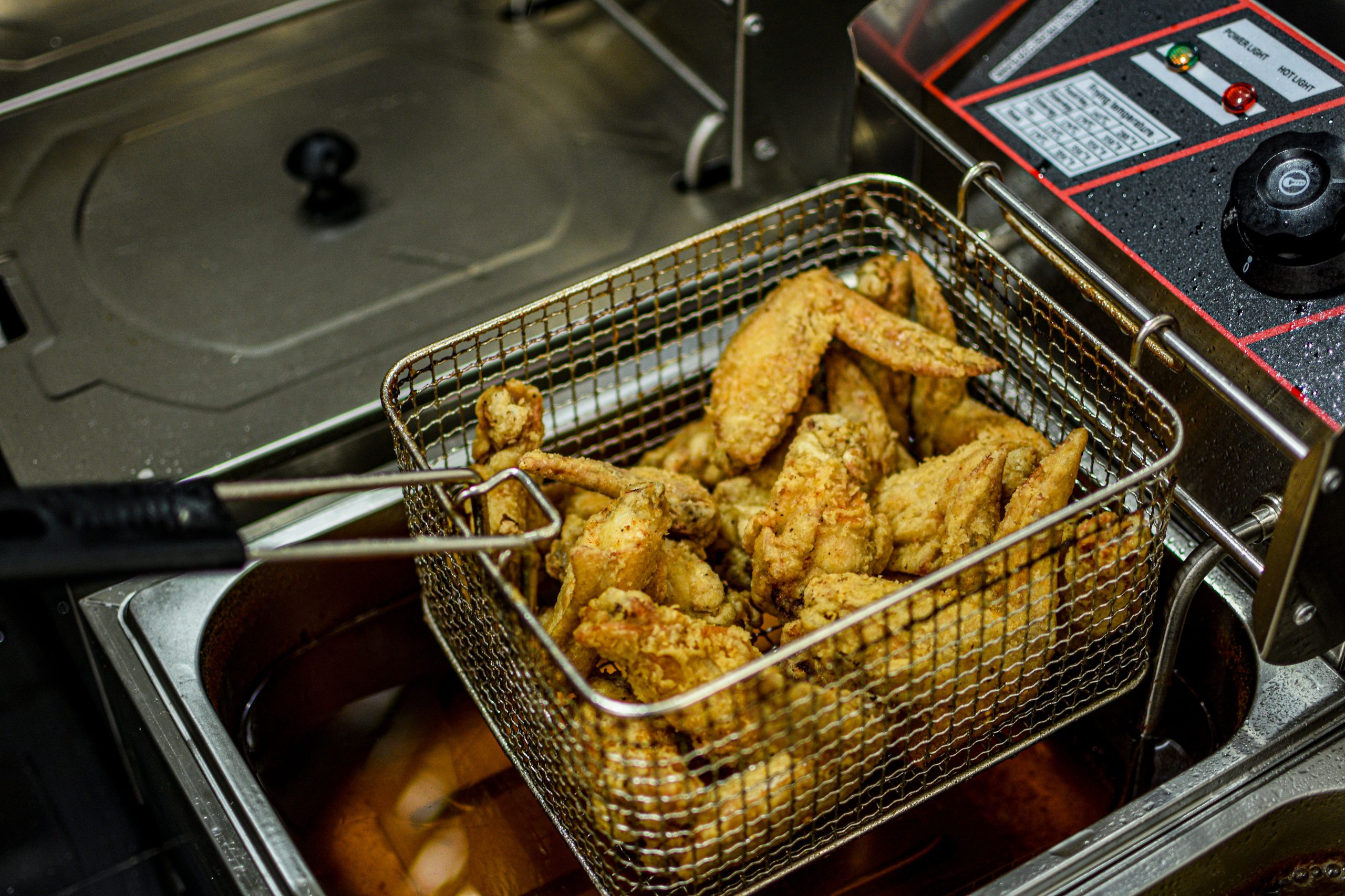 Friteuse sans huile face Ă friteuse traditionnelle