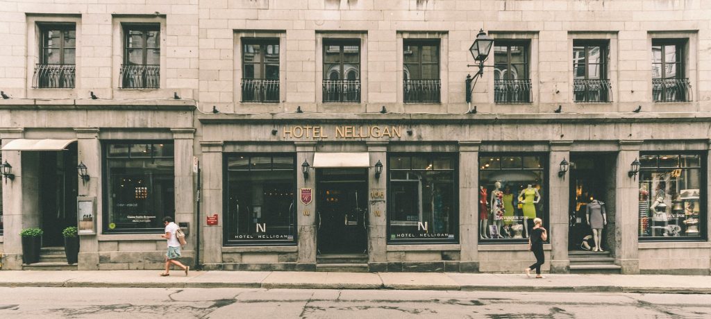 HĂŽtel boutique ou grande chaĂźne