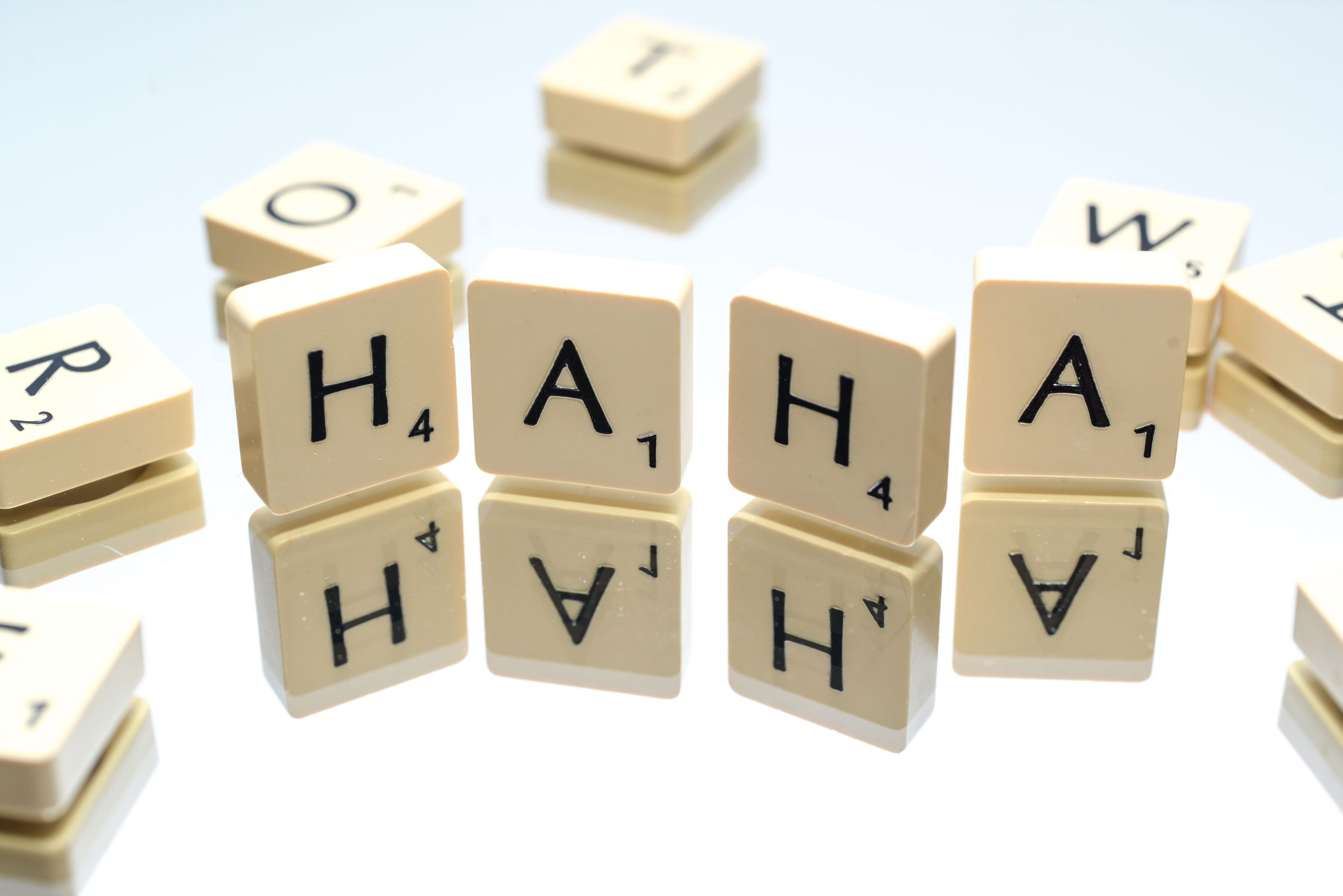 Humour visuel contre humour verbal