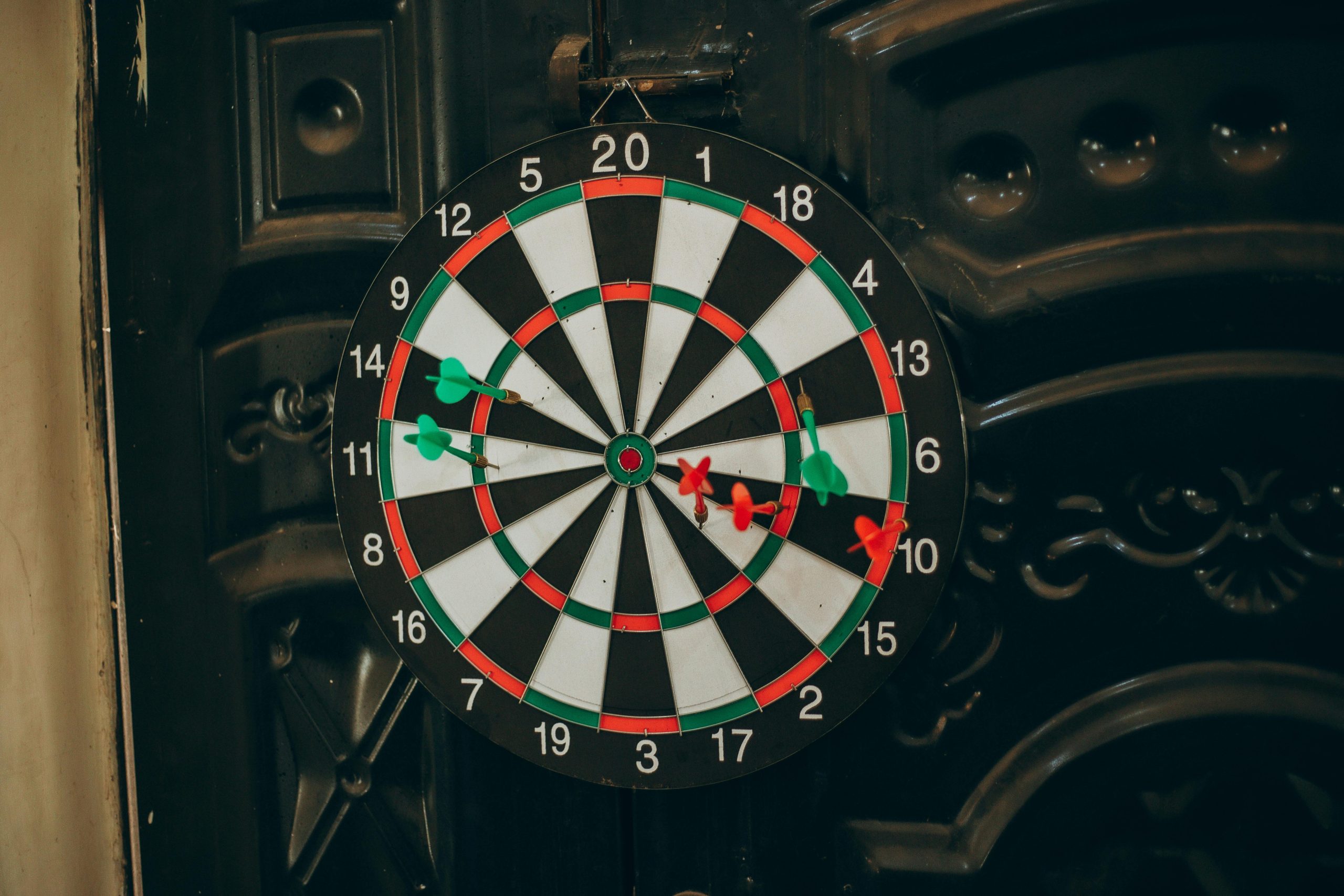 Jeu de fléchettes en acier ou en plastique