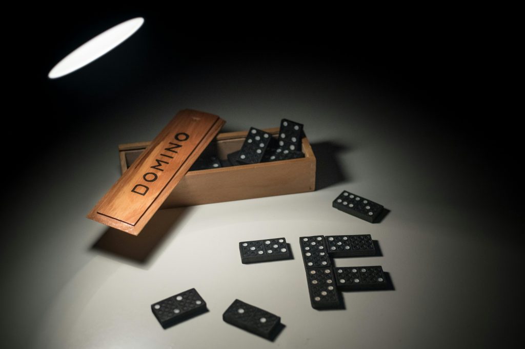 Jeux en boîte ou jeux dématérialisés