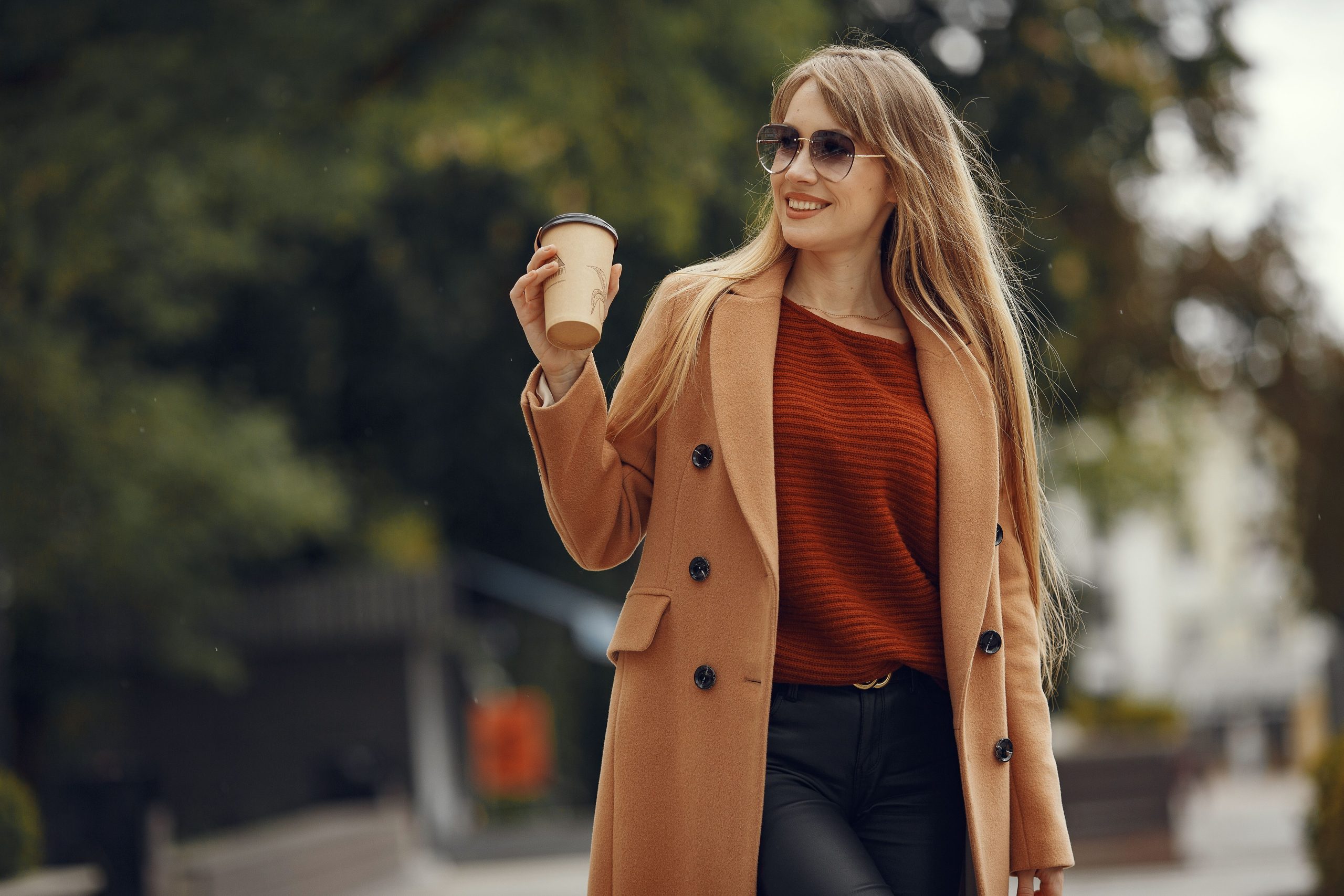 Manteau camel ou manteau gris