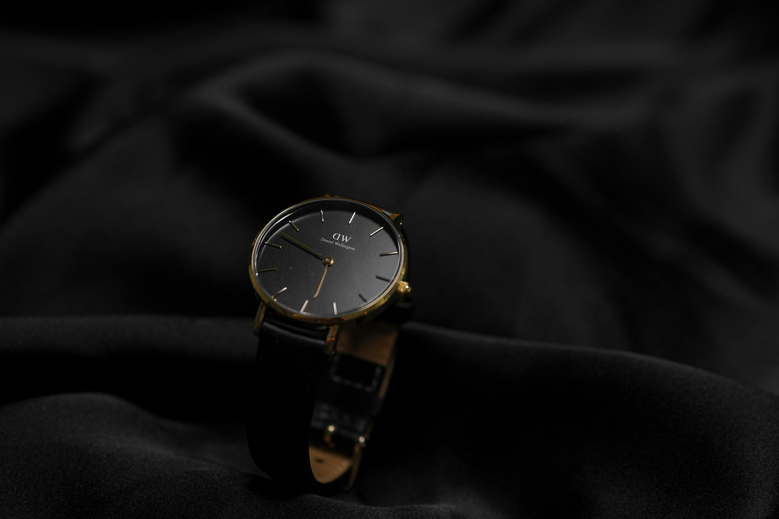 Montre Swatch ou montre Daniel Wellington