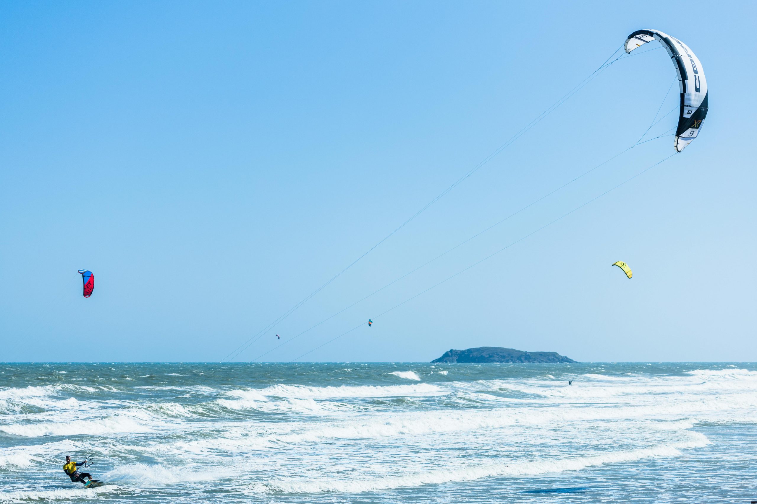 Planche à voile ou kitesurf