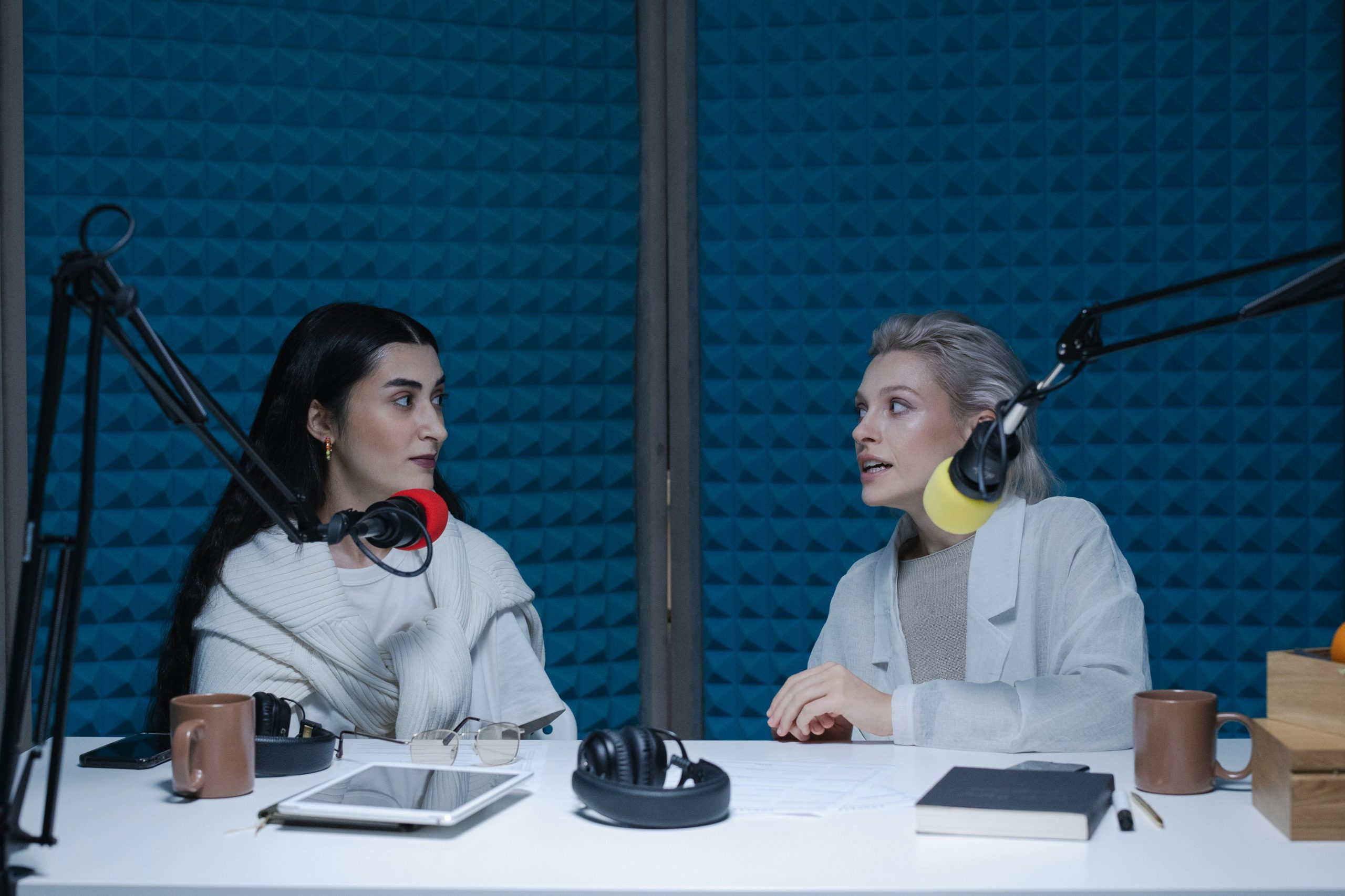 Podcast de comédie ou podcast d’interviews