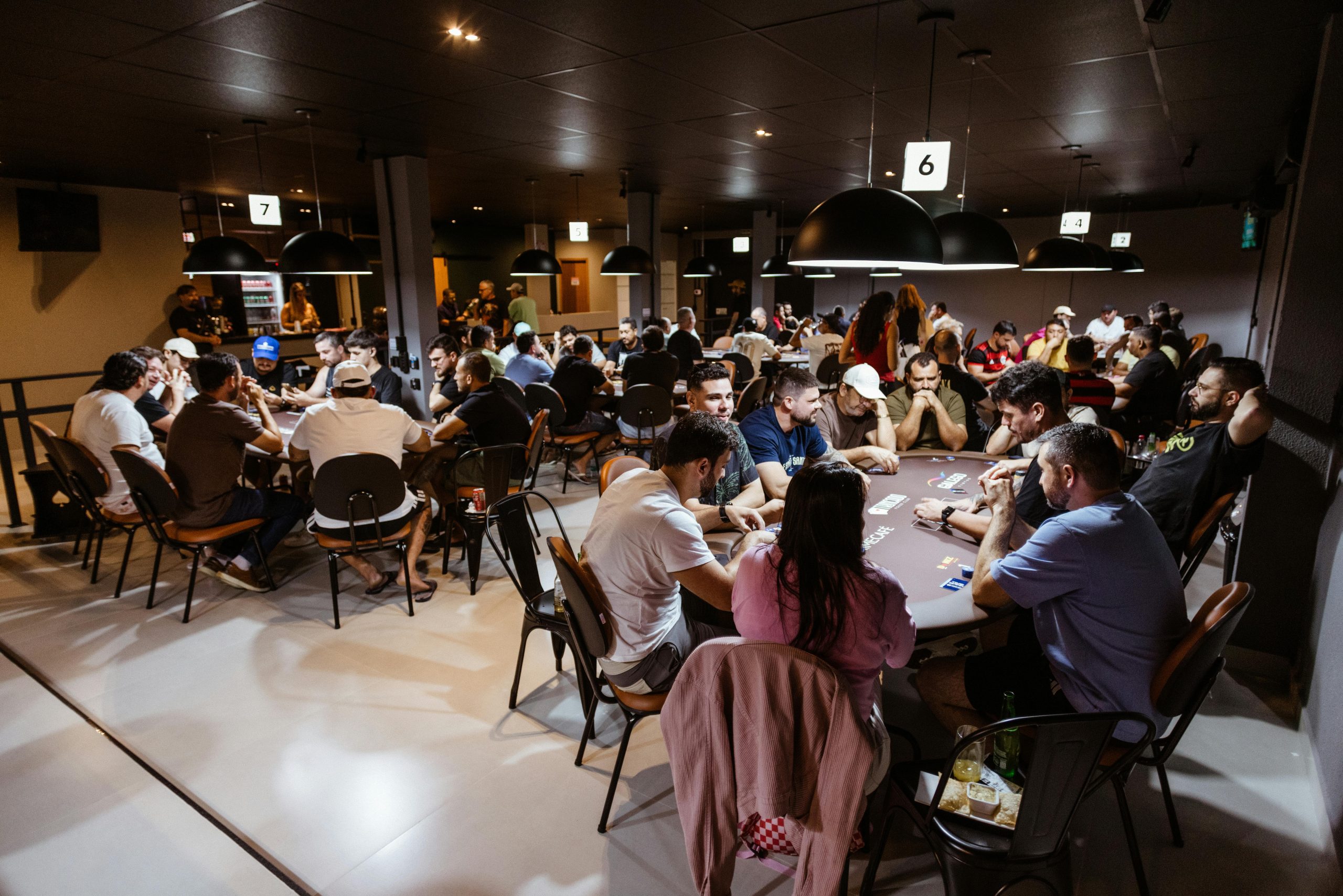 Poker Texas Hold’em ou poker Omaha