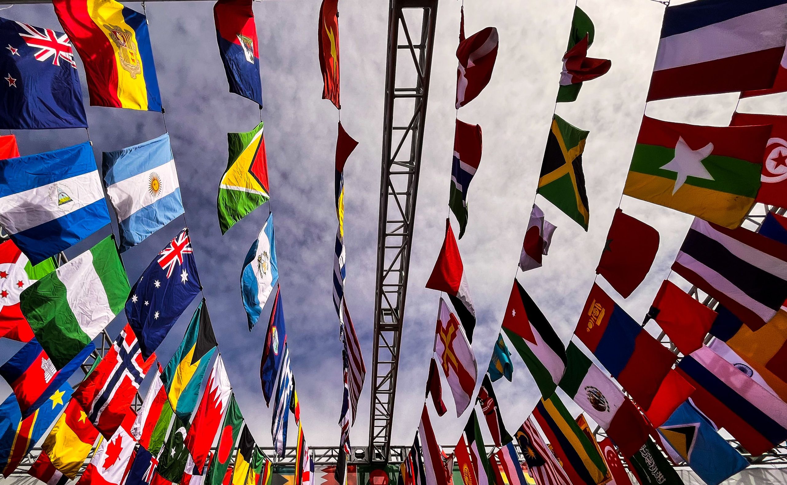 Prestataire local contre international