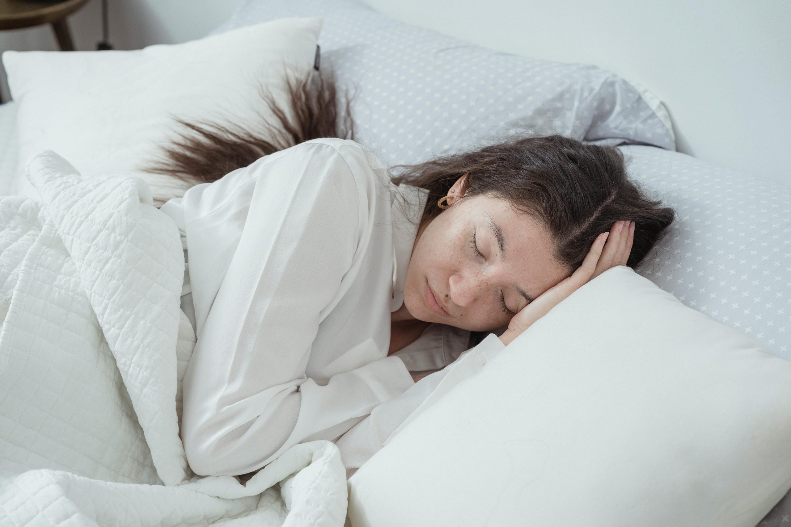Sommeil continu face à sommeil fractionné