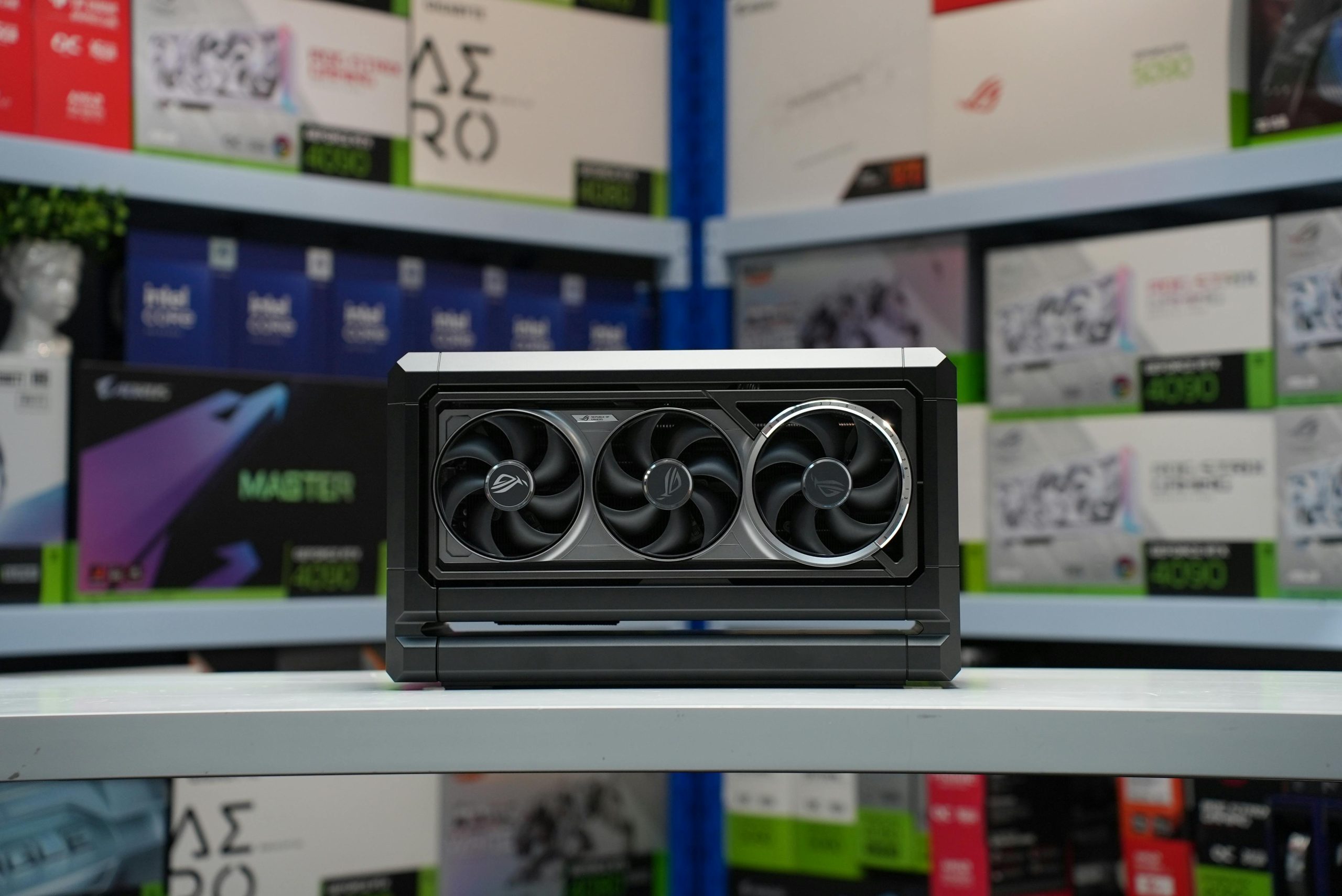 Steam Deck vs ASUS ROG Ally