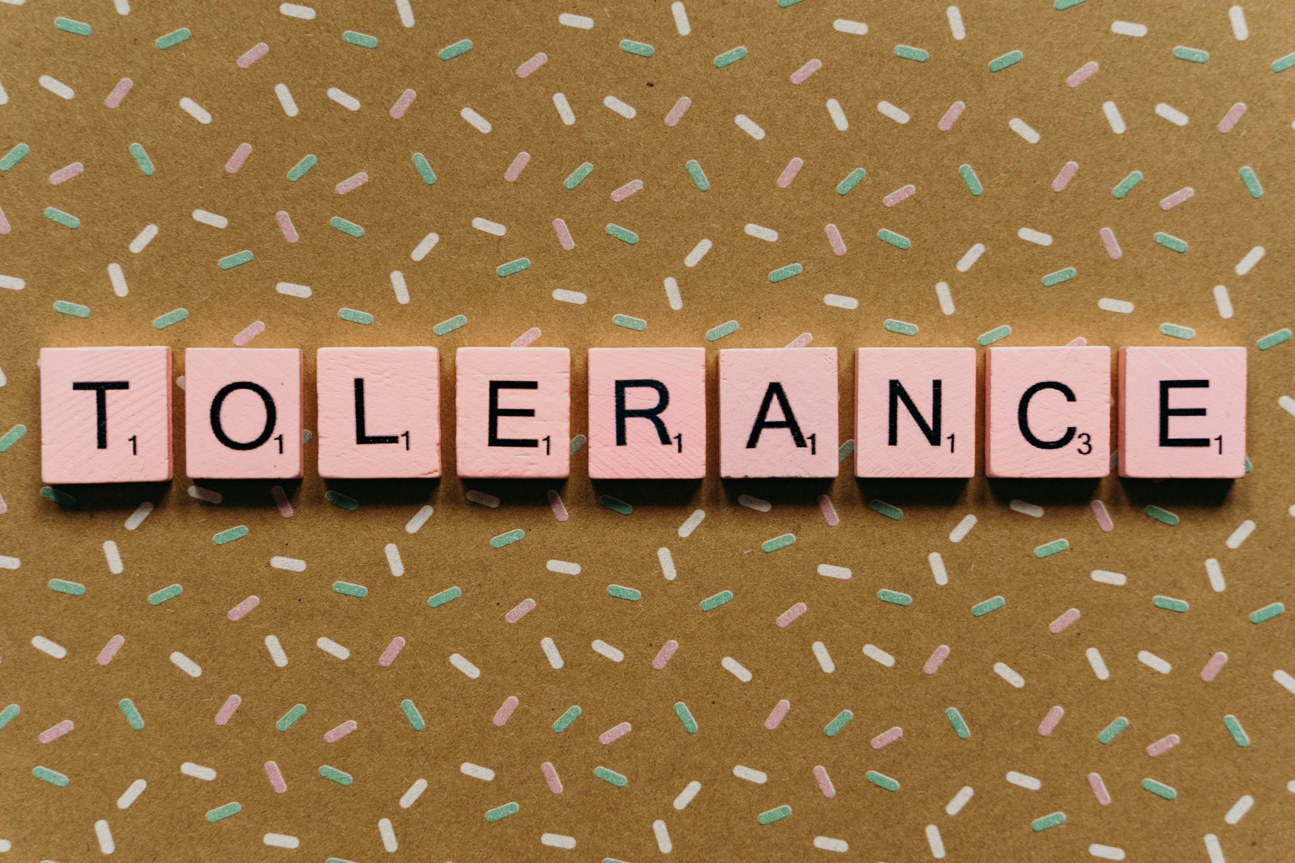 Tolérance ou exigence