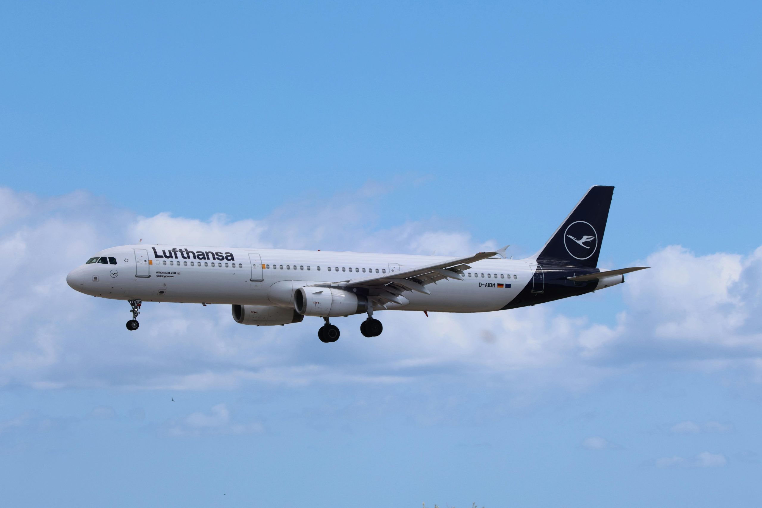 Vol low cost ou compagnie régulière
