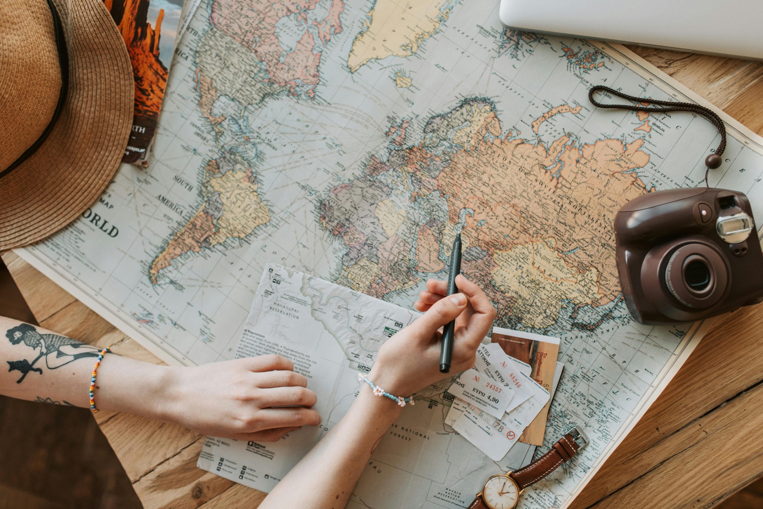 Voyage organisé ou voyage sur mesure